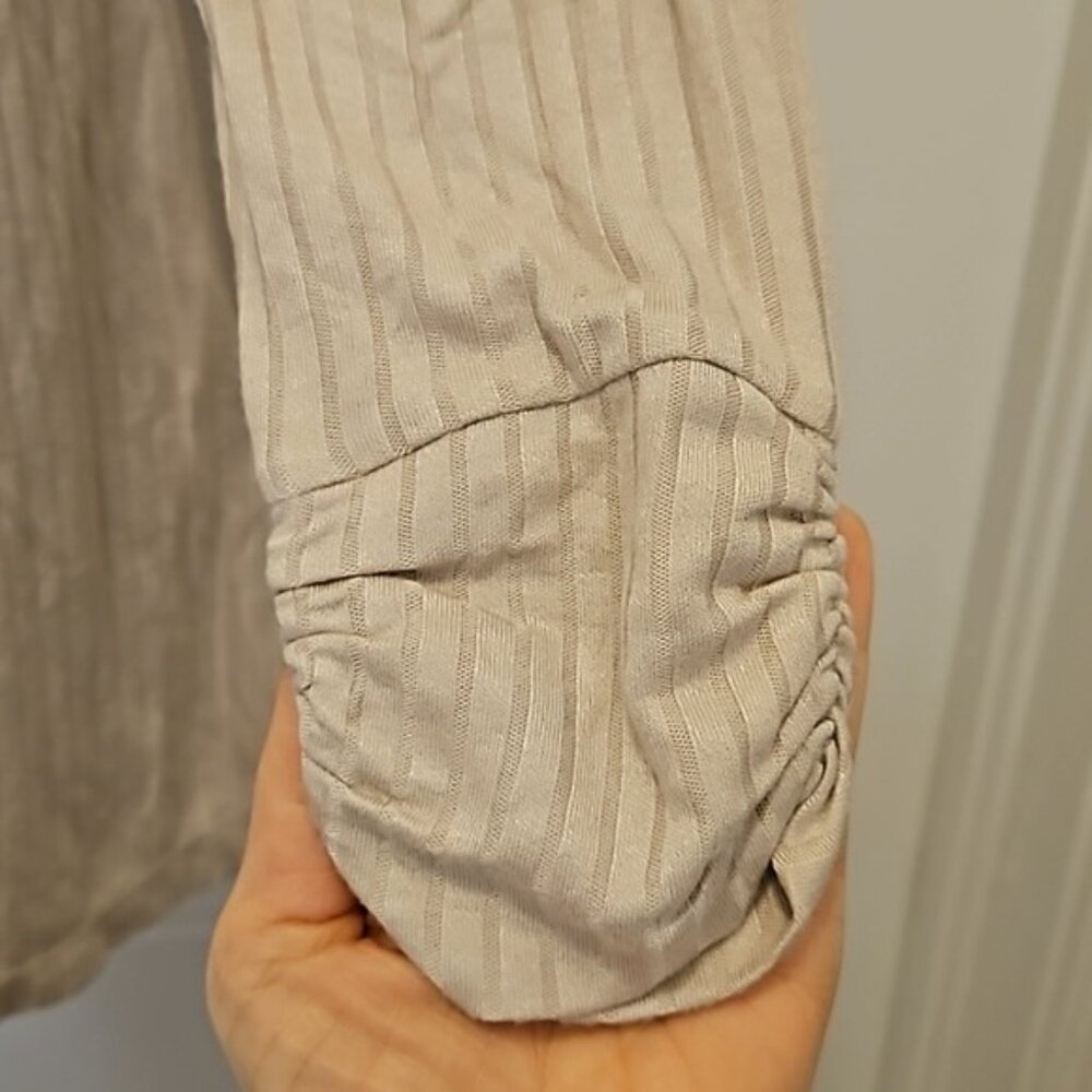 Doe & Rae Cardigan Size Small New Ribbed Tan Ruched Office Layering Stretch - Picture 4 of 10
